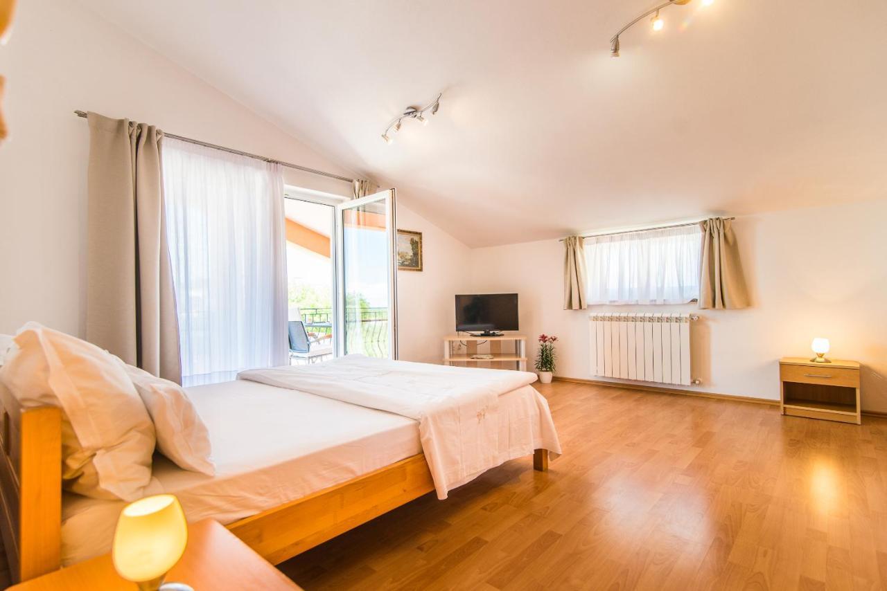 Apartament Anakatarina *