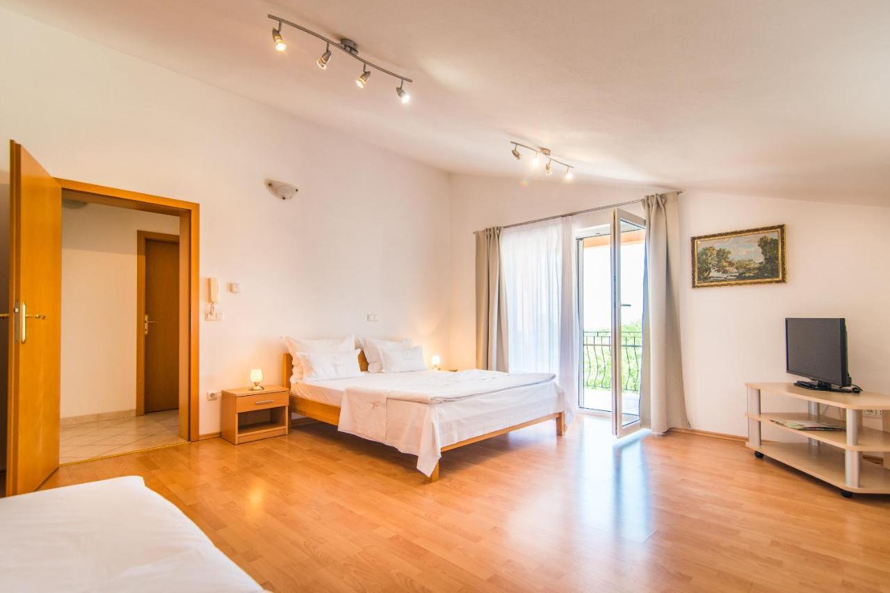 Apartament Anakatarina *